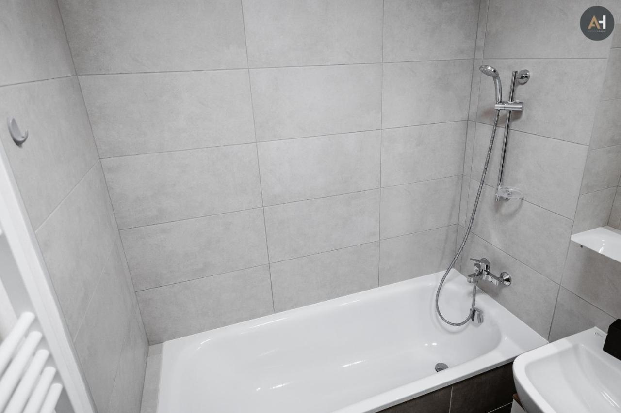 Appartement Ah Mlynska Basta II Free Parking à Košice Extérieur photo